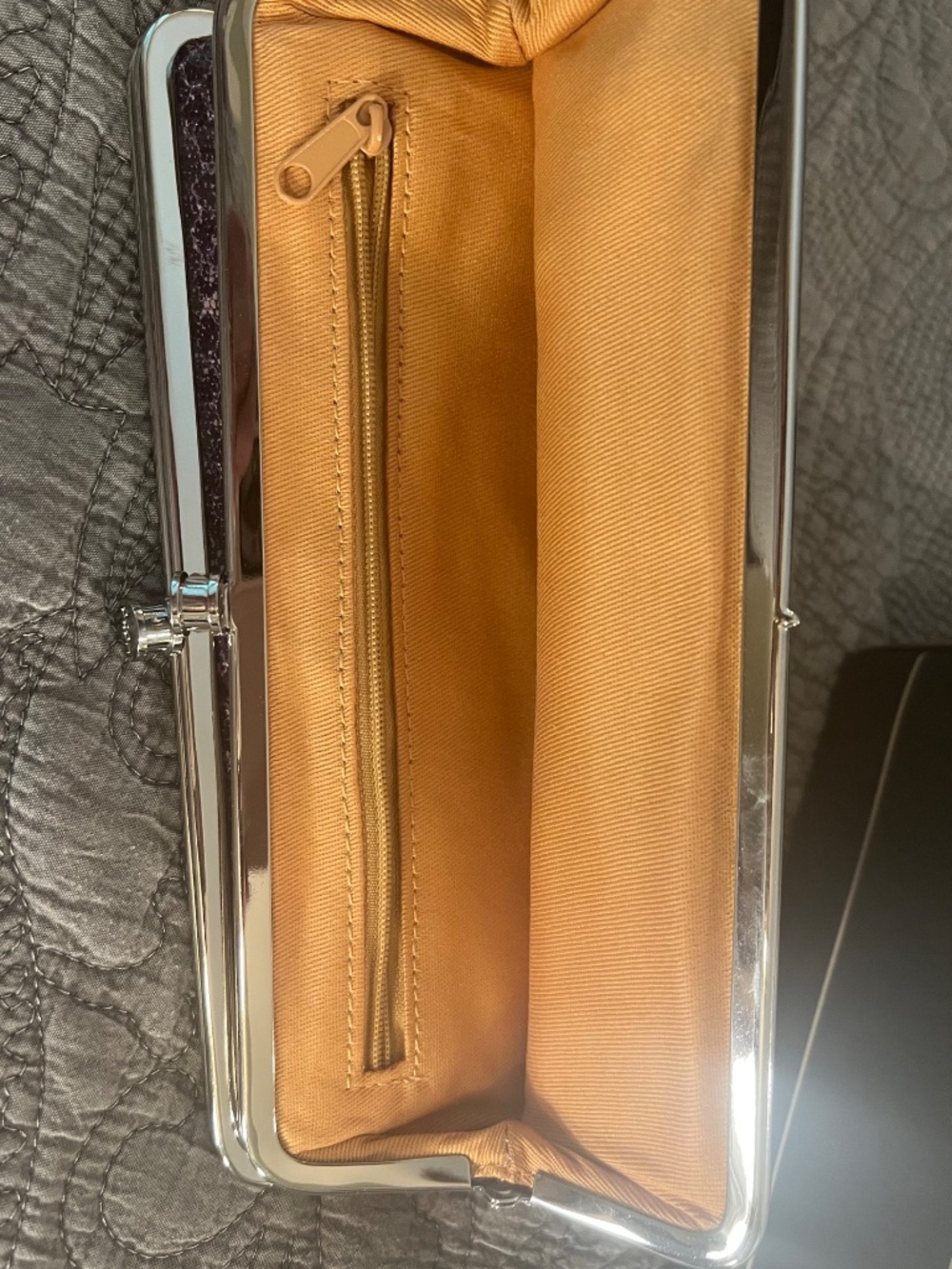 Hobo Leather “Snake Skin” Clutch-Wallet with Double Sides that Fold Out - Picture 5 of 6